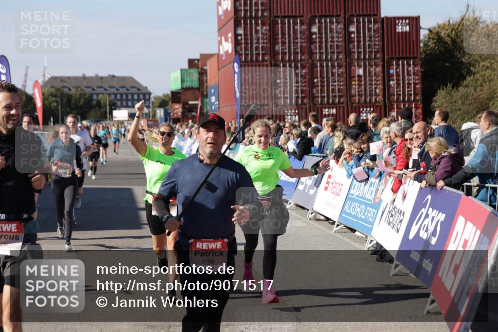 03.10.2025 - Köhlbrandbrückenlauf Jannik Wohlers http://msf.ph/oto/9071517 03.10.2025 13:15:09 Ziel 4090, 4244, 4282, 4784, 5173, 5186, 5737, 6128, 6189, 6249, 6252, 6370, 6454, 6591, 6810 meine-sportfotos.de