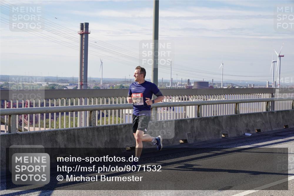 03.10.2025 - Köhlbrandbrückenlauf Michael Burmester http://msf.ph/oto/9071532 03.10.2025 12:36:33 Position 2  meine-sportfotos.de