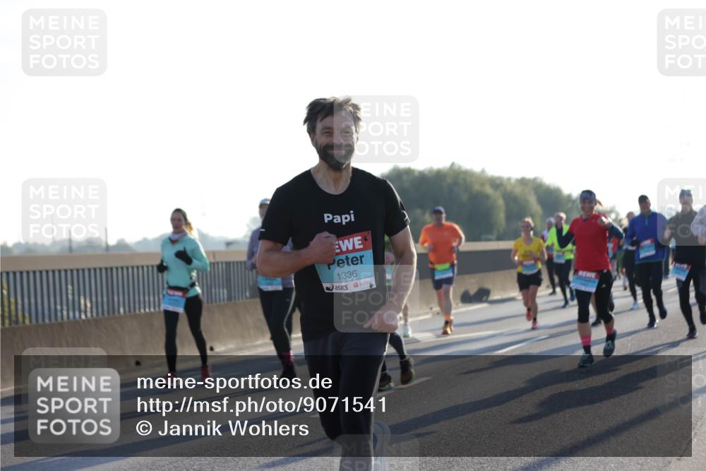 03.10.2025 - Köhlbrandbrückenlauf Jannik Wohlers http://msf.ph/oto/9071541 03.10.2025 09:17:53 Position 3 1336 meine-sportfotos.de