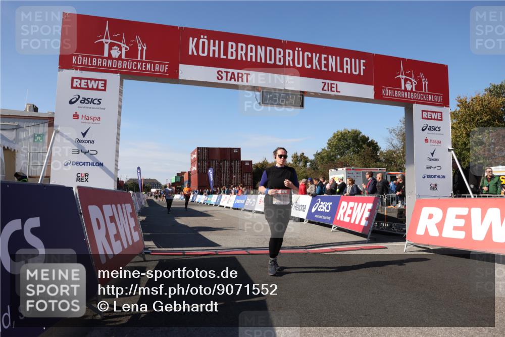 03.10.2025 - Köhlbrandbrückenlauf Lena Gebhardt http://msf.ph/oto/9071552 03.10.2025 13:36:48 Ziel 4974, 5313, 5585, 5767, 5808, 6023, 6825 meine-sportfotos.de