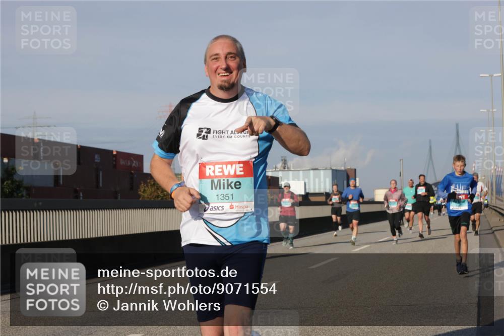 03.10.2025 - Köhlbrandbrückenlauf Jannik Wohlers http://msf.ph/oto/9071554 03.10.2025 09:49:43 Position 3 1351 meine-sportfotos.de