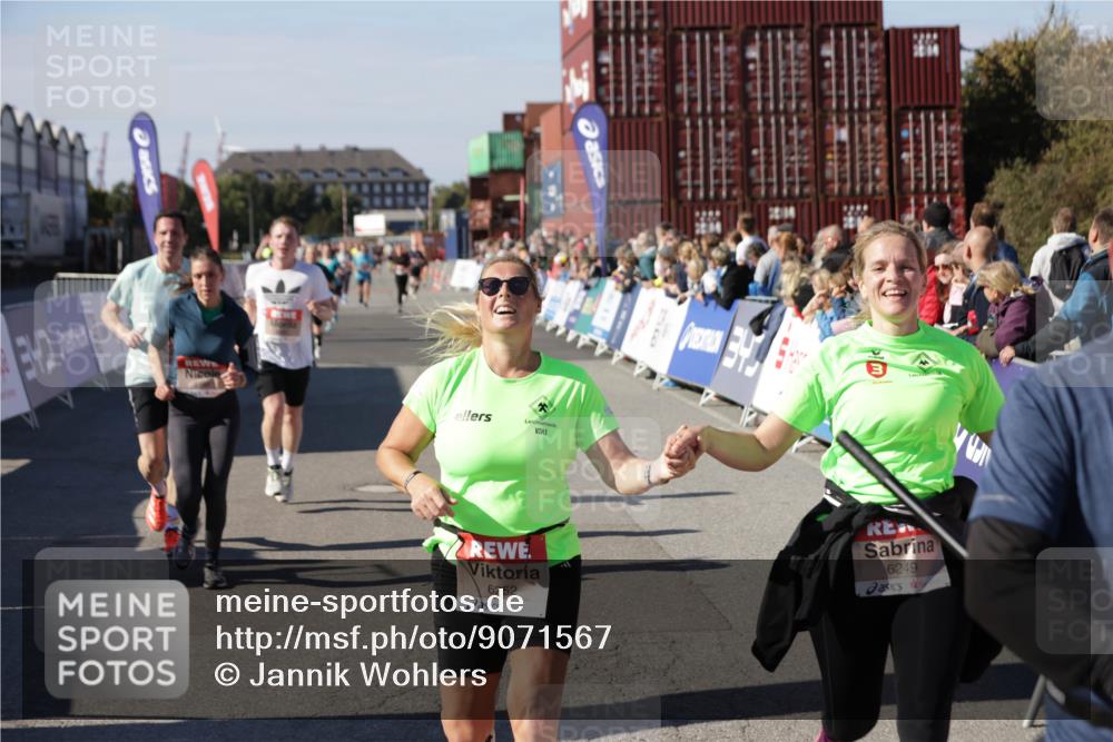 03.10.2025 - Köhlbrandbrückenlauf Jannik Wohlers http://msf.ph/oto/9071567 03.10.2025 13:15:10 Ziel 4090, 4244, 4282, 5173, 5186, 5737, 6189, 6249, 6252, 6370, 6454, 6591, 6810 meine-sportfotos.de