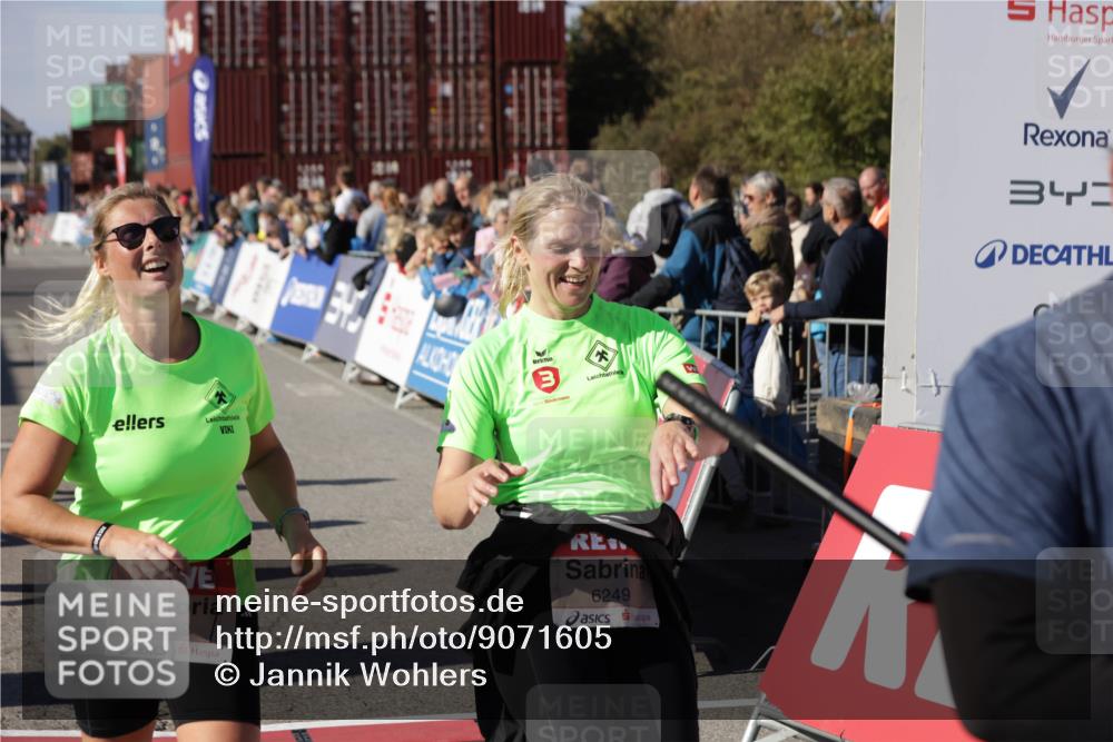 03.10.2025 - Köhlbrandbrückenlauf Jannik Wohlers http://msf.ph/oto/9071605 03.10.2025 13:15:11 Ziel 4090, 4244, 4282, 5173, 5186, 6189, 6249, 6252, 6370, 6454, 6591, 6773, 6810 meine-sportfotos.de