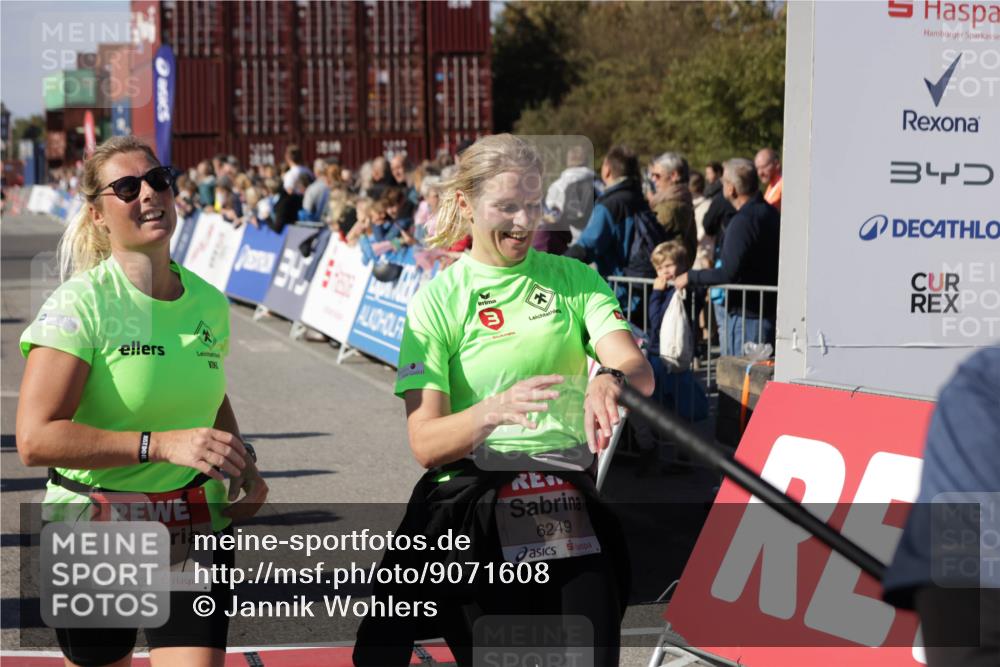 03.10.2025 - Köhlbrandbrückenlauf Jannik Wohlers http://msf.ph/oto/9071608 03.10.2025 13:15:11 Ziel 4090, 4244, 4282, 5173, 5186, 6189, 6249, 6252, 6370, 6454, 6591, 6773, 6810 meine-sportfotos.de