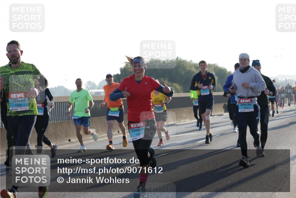03.10.2025 - Köhlbrandbrückenlauf Jannik Wohlers http://msf.ph/oto/9071612 03.10.2025 09:17:55 Position 3 1520, 1461, 1544 meine-sportfotos.de
