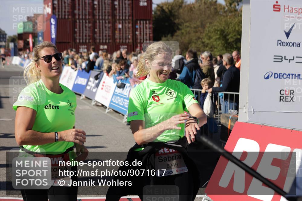 03.10.2025 - Köhlbrandbrückenlauf Jannik Wohlers http://msf.ph/oto/9071617 03.10.2025 13:15:11 Ziel 4090, 4244, 4282, 5173, 5186, 6189, 6249, 6252, 6370, 6454, 6591, 6773, 6810 meine-sportfotos.de