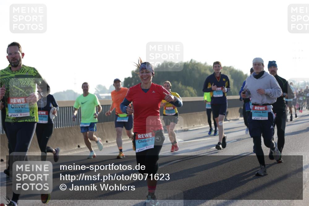 03.10.2025 - Köhlbrandbrückenlauf Jannik Wohlers http://msf.ph/oto/9071623 03.10.2025 09:17:55 Position 3 1520, 1461, 1544 meine-sportfotos.de