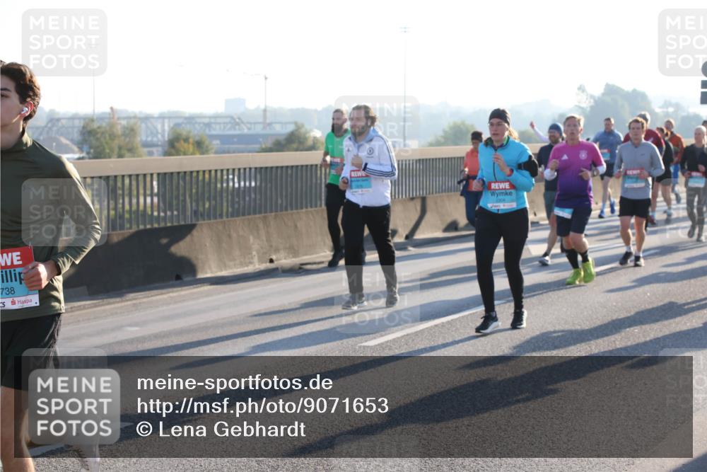 03.10.2025 - Köhlbrandbrückenlauf Lena Gebhardt http://msf.ph/oto/9071653 03.10.2025 09:24:40 Position 1 738 meine-sportfotos.de