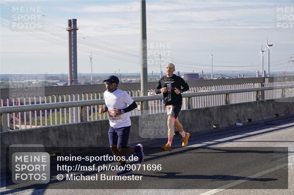 03.10.2025 - Köhlbrandbrückenlauf Michael Burmester http://msf.ph/oto/9071696 03.10.2025 12:36:44 Position 2 6091 meine-sportfotos.de
