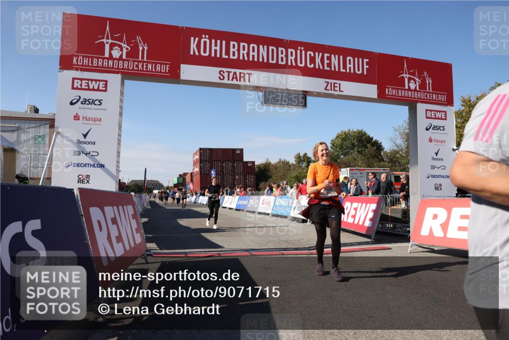03.10.2025 - Köhlbrandbrückenlauf Lena Gebhardt http://msf.ph/oto/9071715 03.10.2025 13:36:55 Ziel 4974, 5287, 5313, 5592, 5808 meine-sportfotos.de