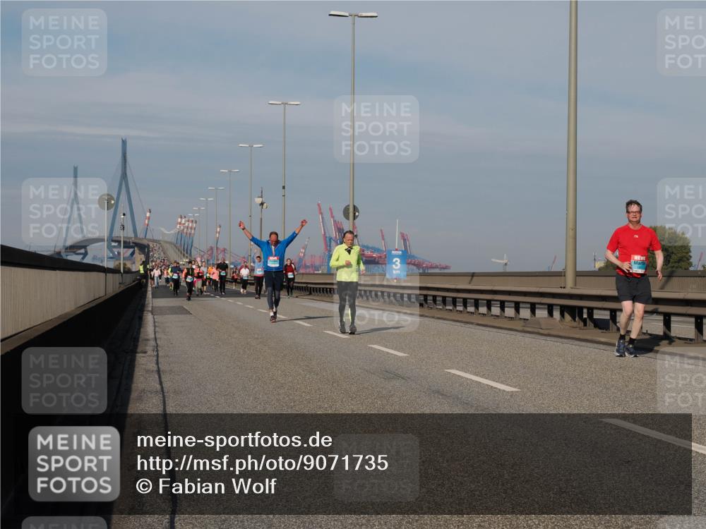 03.10.2025 - Köhlbrandbrückenlauf Fabian Wolf http://msf.ph/oto/9071735 03.10.2025 10:13:13 Position 3  meine-sportfotos.de