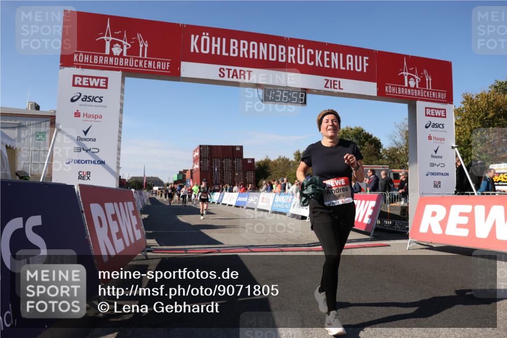 03.10.2025 - Köhlbrandbrückenlauf Lena Gebhardt http://msf.ph/oto/9071805 03.10.2025 13:36:59 Ziel 5287, 5313, 5592, 5808 meine-sportfotos.de
