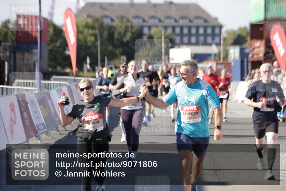 03.10.2025 - Köhlbrandbrückenlauf Jannik Wohlers http://msf.ph/oto/9071806 03.10.2025 13:15:24 Ziel 4031, 4267, 4610, 4962, 5309, 5771, 6535, 6772, 6773, 6790 meine-sportfotos.de