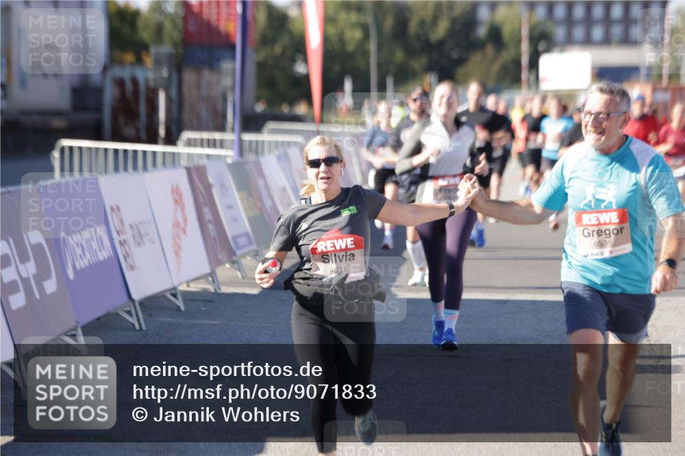03.10.2025 - Köhlbrandbrückenlauf Jannik Wohlers http://msf.ph/oto/9071833 03.10.2025 13:15:24 Ziel 4031, 4267, 4610, 4962, 5309, 5771, 6535, 6772, 6773, 6790 meine-sportfotos.de
