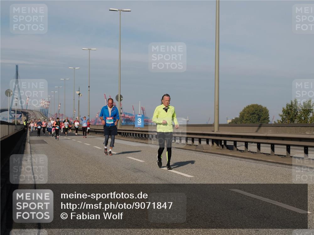 03.10.2025 - Köhlbrandbrückenlauf Fabian Wolf http://msf.ph/oto/9071847 03.10.2025 10:13:18 Position 3 3 meine-sportfotos.de