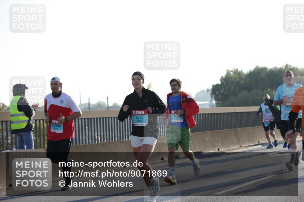 03.10.2025 - Köhlbrandbrückenlauf Jannik Wohlers http://msf.ph/oto/9071869 03.10.2025 09:18:00 Position 3 3753, 3484 meine-sportfotos.de