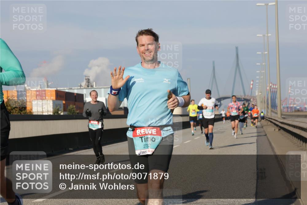 03.10.2025 - Köhlbrandbrückenlauf Jannik Wohlers http://msf.ph/oto/9071879 03.10.2025 09:49:52 Position 3 2732 meine-sportfotos.de