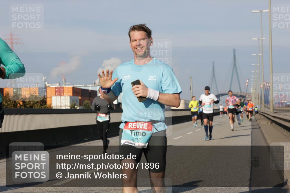 03.10.2025 - Köhlbrandbrückenlauf Jannik Wohlers http://msf.ph/oto/9071896 03.10.2025 09:49:52 Position 3 03, 10, 2015, 2732 meine-sportfotos.de
