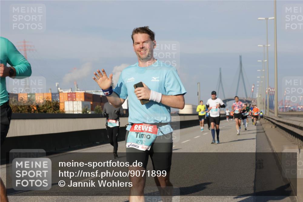 03.10.2025 - Köhlbrandbrückenlauf Jannik Wohlers http://msf.ph/oto/9071899 03.10.2025 09:49:52 Position 3 83, 10, 2015, 2732 meine-sportfotos.de