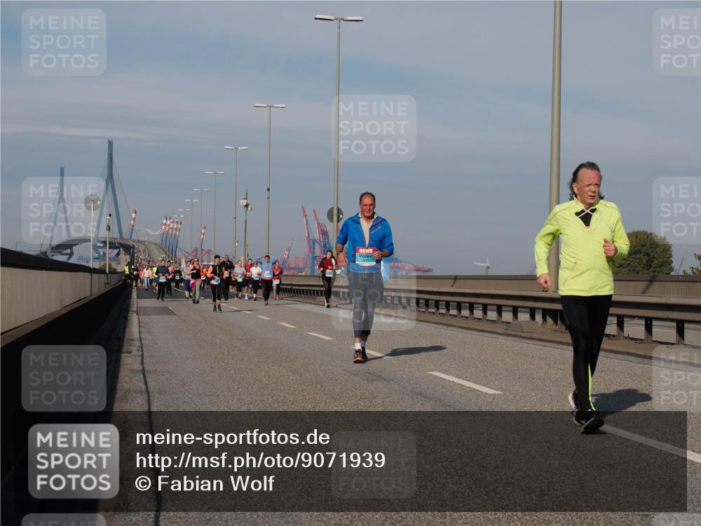 03.10.2025 - Köhlbrandbrückenlauf Fabian Wolf http://msf.ph/oto/9071939 03.10.2025 10:13:20 Position 3  meine-sportfotos.de