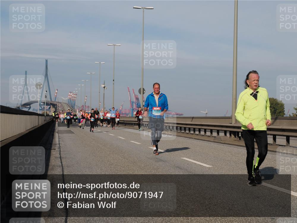 03.10.2025 - Köhlbrandbrückenlauf Fabian Wolf http://msf.ph/oto/9071947 03.10.2025 10:13:20 Position 3  meine-sportfotos.de