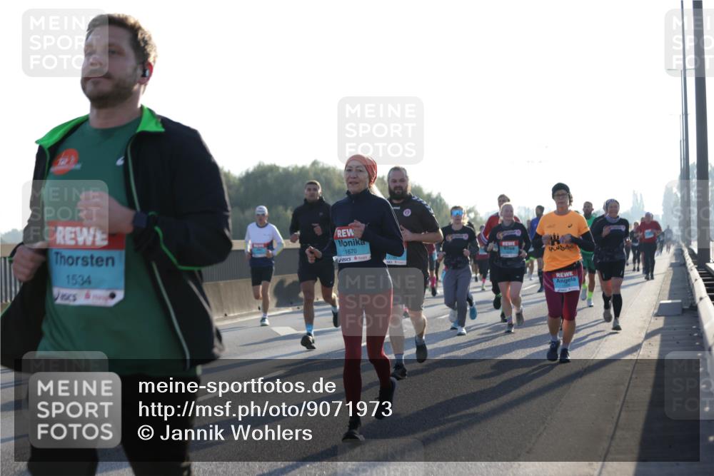 03.10.2025 - Köhlbrandbrückenlauf Jannik Wohlers http://msf.ph/oto/9071973 03.10.2025 09:18:03 Position 3 1534, 1670 meine-sportfotos.de