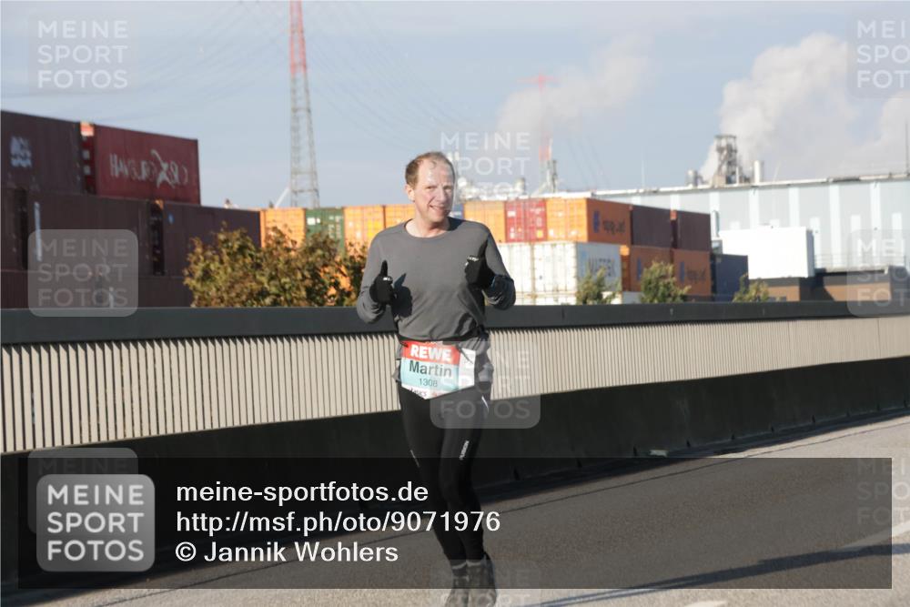 03.10.2025 - Köhlbrandbrückenlauf Jannik Wohlers http://msf.ph/oto/9071976 03.10.2025 09:49:54 Position 3 1308 meine-sportfotos.de