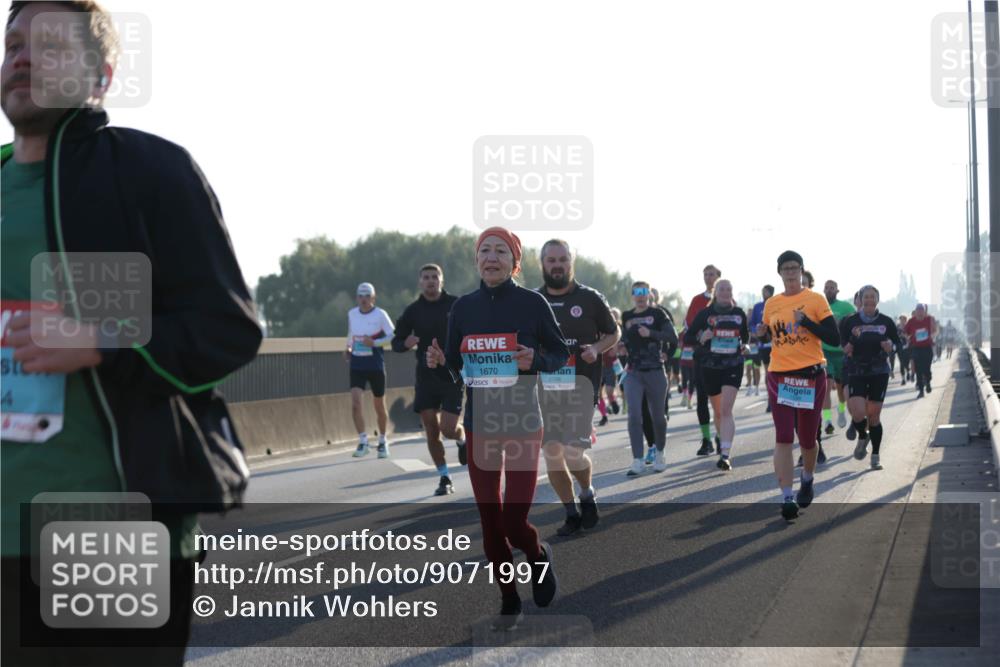 03.10.2025 - Köhlbrandbrückenlauf Jannik Wohlers http://msf.ph/oto/9071997 03.10.2025 09:18:03 Position 3 1670, 2786 meine-sportfotos.de