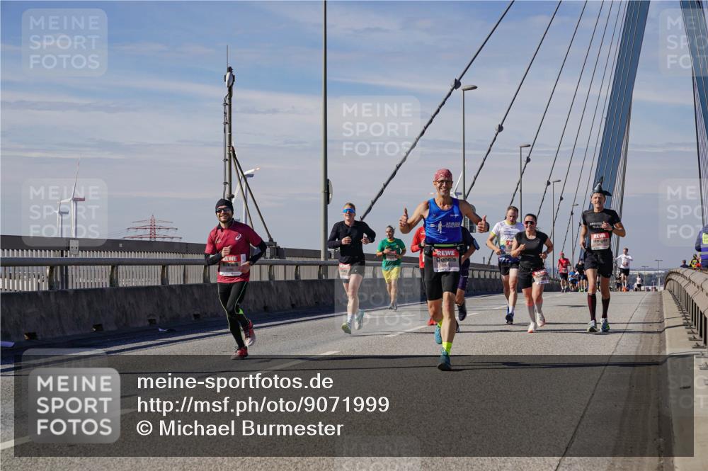 03.10.2025 - Köhlbrandbrückenlauf Michael Burmester http://msf.ph/oto/9071999 03.10.2025 12:37:04 Position 2 584 meine-sportfotos.de