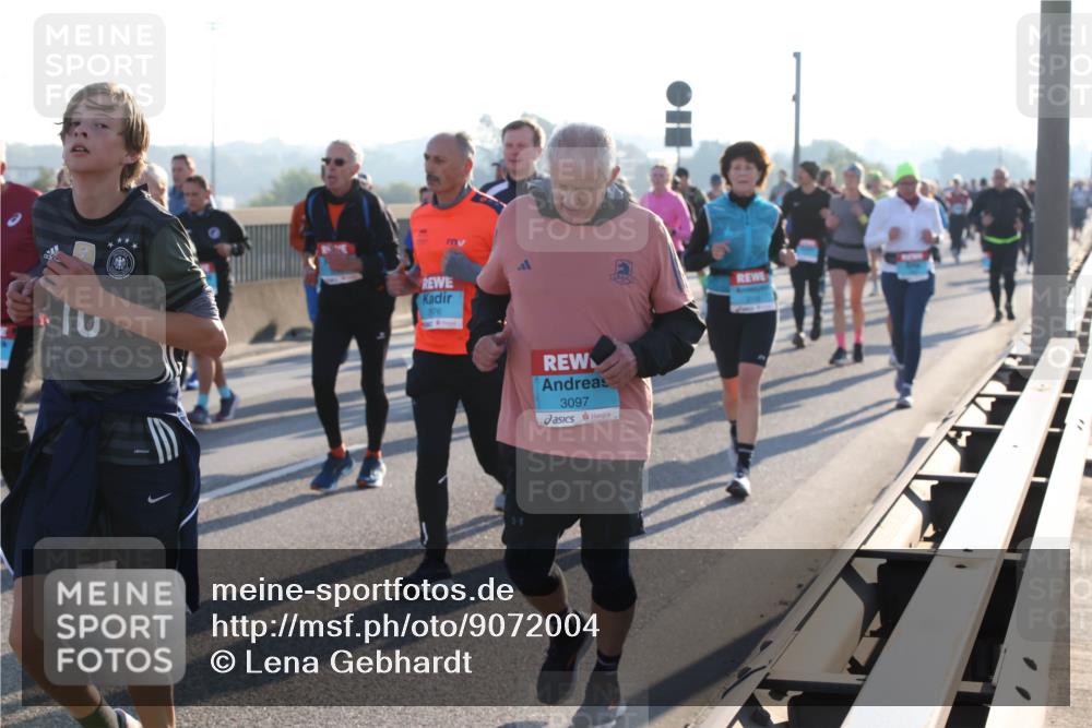 03.10.2025 - Köhlbrandbrückenlauf Lena Gebhardt http://msf.ph/oto/9072004 03.10.2025 09:24:44 Position 1 3097 meine-sportfotos.de