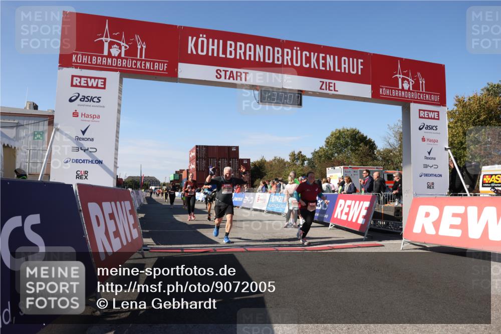 03.10.2025 - Köhlbrandbrückenlauf Lena Gebhardt http://msf.ph/oto/9072005 03.10.2025 13:37:08 Ziel 5262, 5303, 5466, 5507, 5576, 5592, 6104, 6380, 6381, 6521 meine-sportfotos.de