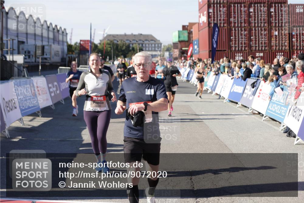 03.10.2025 - Köhlbrandbrückenlauf Jannik Wohlers http://msf.ph/oto/9072020 03.10.2025 13:15:29 Ziel 4031, 4267, 4610, 4797, 4871, 4958, 4962, 5309, 5771, 6019, 6535, 6772, 6790 meine-sportfotos.de