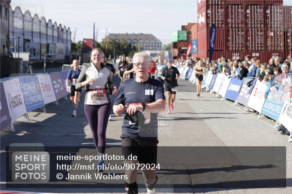 03.10.2025 - Köhlbrandbrückenlauf Jannik Wohlers http://msf.ph/oto/9072024 03.10.2025 13:15:29 Ziel 4031, 4267, 4610, 4797, 4871, 4958, 4962, 5309, 5771, 6019, 6535, 6772, 6790 meine-sportfotos.de