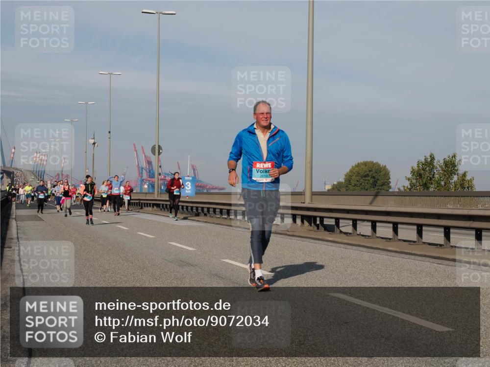 03.10.2025 - Köhlbrandbrückenlauf Fabian Wolf http://msf.ph/oto/9072034 03.10.2025 10:13:24 Position 3 3, 2659 meine-sportfotos.de