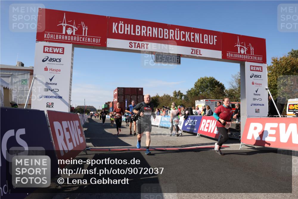 03.10.2025 - Köhlbrandbrückenlauf Lena Gebhardt http://msf.ph/oto/9072037 03.10.2025 13:37:08 Ziel 5262, 5303, 5466, 5507, 5576, 5592, 6104, 6380, 6381, 6521 meine-sportfotos.de