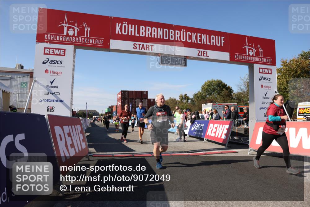 03.10.2025 - Köhlbrandbrückenlauf Lena Gebhardt http://msf.ph/oto/9072049 03.10.2025 13:37:09 Ziel 5262, 5303, 5466, 5507, 5576, 5592, 6104, 6380, 6381, 6521 meine-sportfotos.de