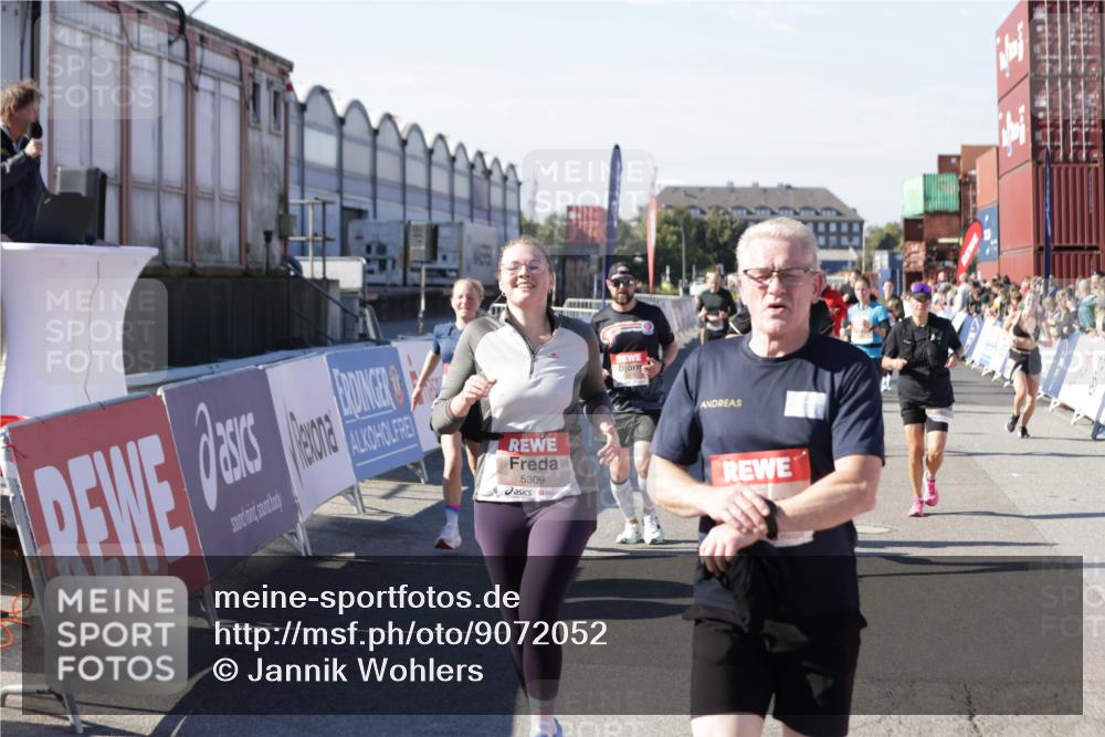 03.10.2025 - Köhlbrandbrückenlauf Jannik Wohlers http://msf.ph/oto/9072052 03.10.2025 13:15:30 Ziel 4031, 4267, 4577, 4610, 4704, 4797, 4871, 4958, 4962, 5309, 5771, 6019, 6535, 6772, 6790 meine-sportfotos.de