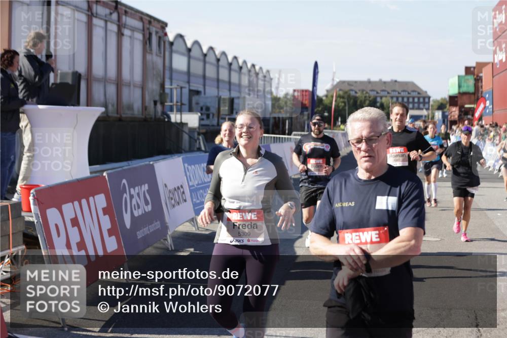03.10.2025 - Köhlbrandbrückenlauf Jannik Wohlers http://msf.ph/oto/9072077 03.10.2025 13:15:30 Ziel 4031, 4267, 4577, 4610, 4704, 4797, 4871, 4958, 4962, 5309, 5771, 6019, 6535, 6772, 6790 meine-sportfotos.de