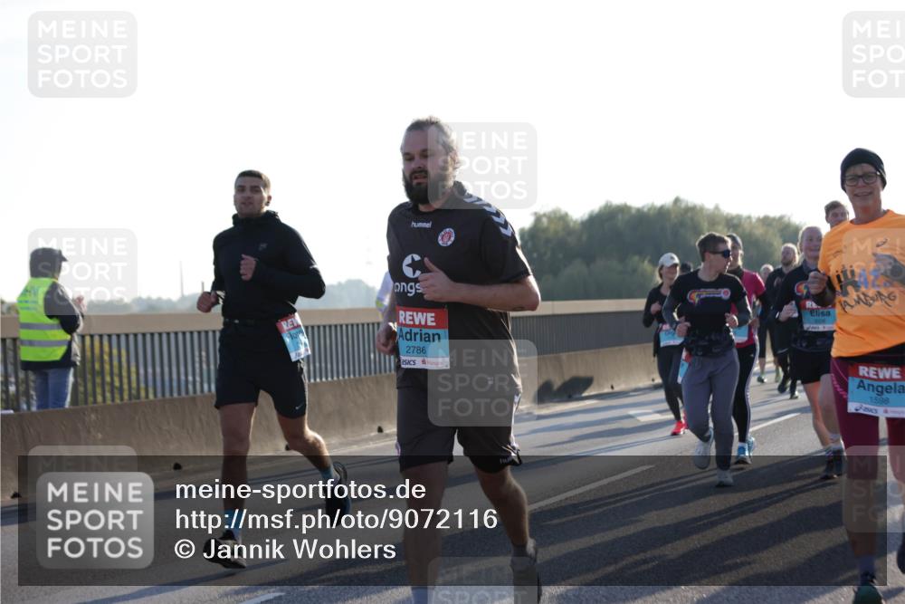 03.10.2025 - Köhlbrandbrückenlauf Jannik Wohlers http://msf.ph/oto/9072116 03.10.2025 09:18:05 Position 3 2786, 3006, 1598 meine-sportfotos.de