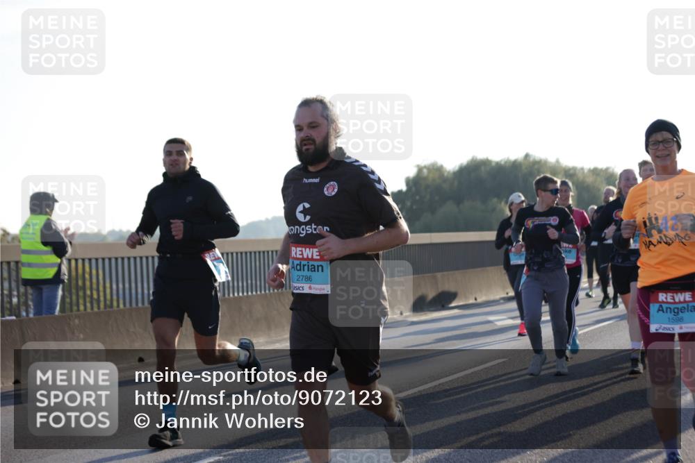 03.10.2025 - Köhlbrandbrückenlauf Jannik Wohlers http://msf.ph/oto/9072123 03.10.2025 09:18:05 Position 3 2786, 1598 meine-sportfotos.de