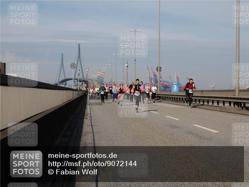 03.10.2025 - Köhlbrandbrückenlauf Fabian Wolf http://msf.ph/oto/9072144 03.10.2025 10:13:27 Position 3  meine-sportfotos.de