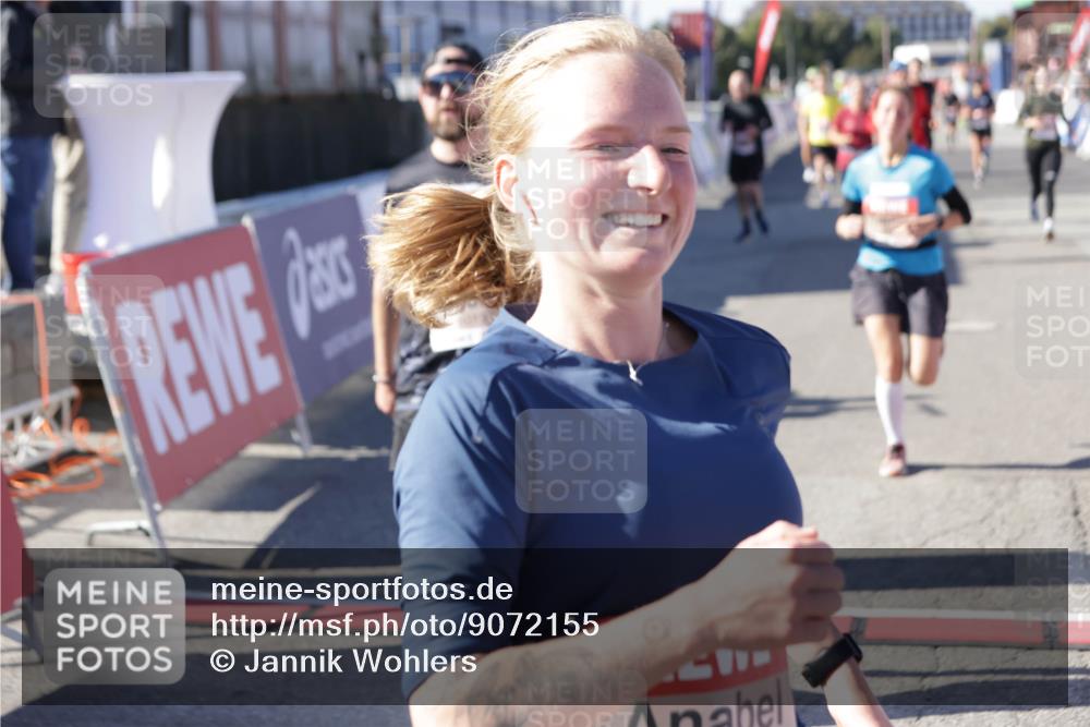 03.10.2025 - Köhlbrandbrückenlauf Jannik Wohlers http://msf.ph/oto/9072155 03.10.2025 13:15:33 Ziel 4031, 4267, 4399, 4421, 4577, 4678, 4704, 4797, 4803, 4871, 4958, 4962, 5309, 6019, 6535, 6772 meine-sportfotos.de