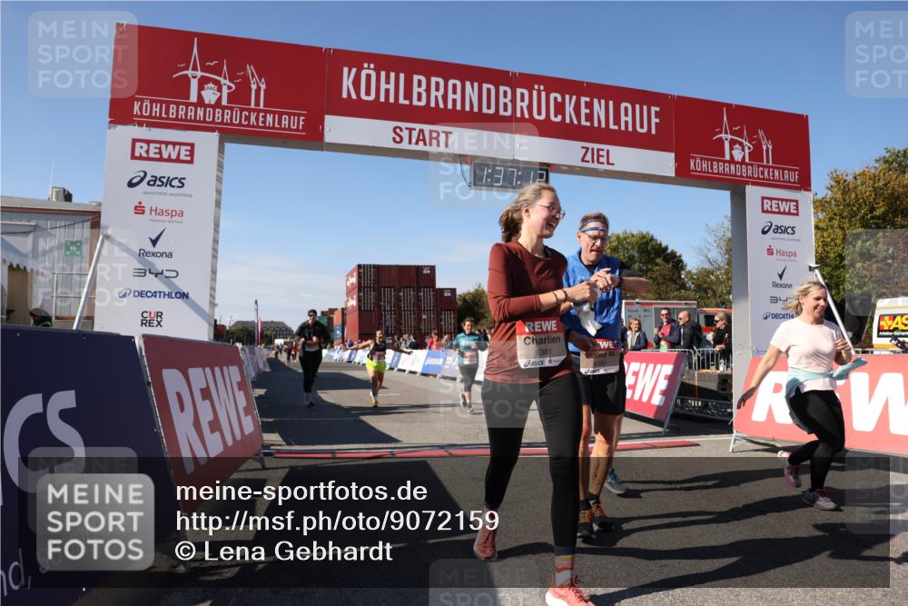 03.10.2025 - Köhlbrandbrückenlauf Lena Gebhardt http://msf.ph/oto/9072159 03.10.2025 13:37:12 Ziel 5143, 5262, 5303, 5466, 5507, 5576, 6104, 6380, 6381, 6521 meine-sportfotos.de