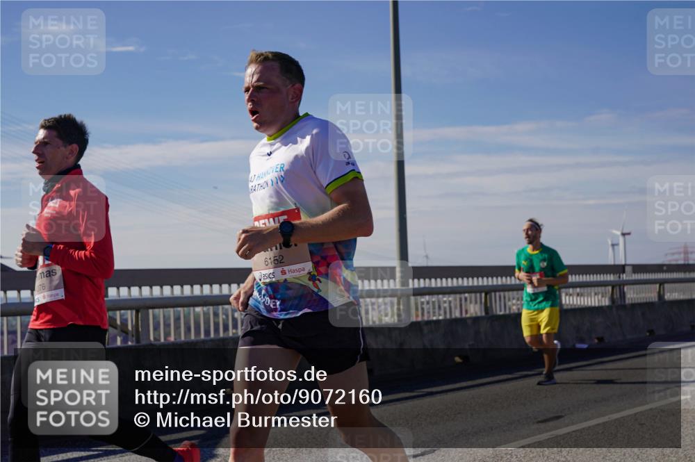 03.10.2025 - Köhlbrandbrückenlauf Michael Burmester http://msf.ph/oto/9072160 03.10.2025 12:37:10 Position 2 76, 6152 meine-sportfotos.de