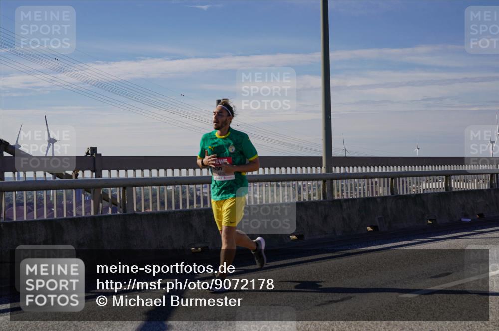 03.10.2025 - Köhlbrandbrückenlauf Michael Burmester http://msf.ph/oto/9072178 03.10.2025 12:37:11 Position 2  meine-sportfotos.de