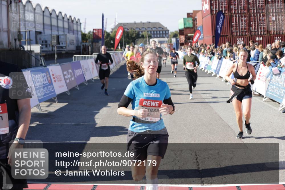 03.10.2025 - Köhlbrandbrückenlauf Jannik Wohlers http://msf.ph/oto/9072179 03.10.2025 13:15:34 Ziel 4031, 4267, 4399, 4421, 4577, 4678, 4704, 4797, 4803, 4871, 4958, 4962, 5309, 5942, 6019, 6535, 6772 meine-sportfotos.de