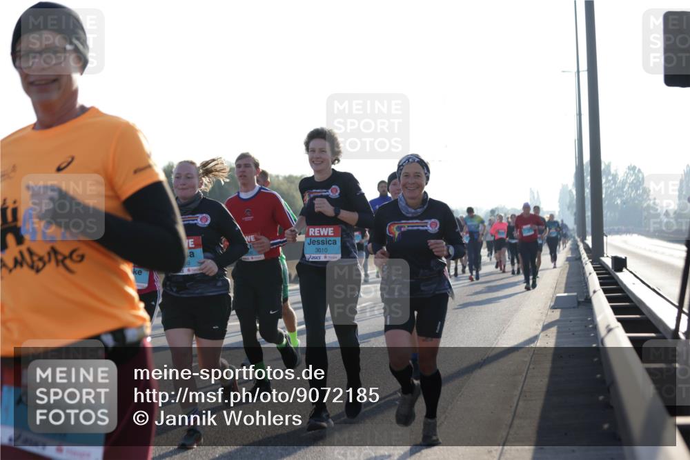 03.10.2025 - Köhlbrandbrückenlauf Jannik Wohlers http://msf.ph/oto/9072185 03.10.2025 09:18:07 Position 3 06, 3010, 1508 meine-sportfotos.de