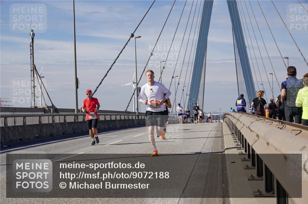 03.10.2025 - Köhlbrandbrückenlauf Michael Burmester http://msf.ph/oto/9072188 03.10.2025 12:37:18 Position 2  meine-sportfotos.de