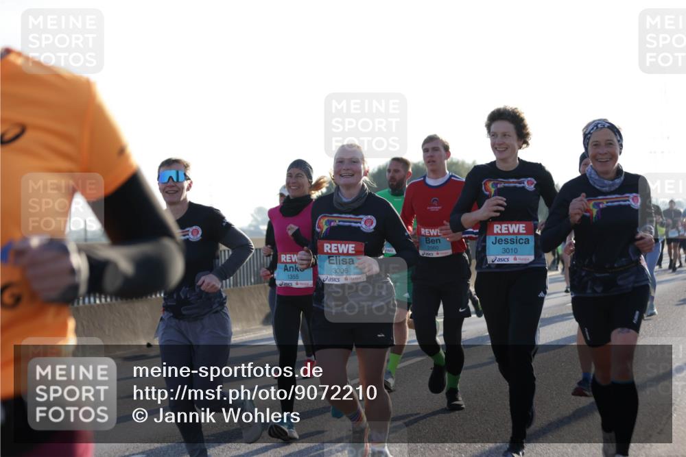 03.10.2025 - Köhlbrandbrückenlauf Jannik Wohlers http://msf.ph/oto/9072210 03.10.2025 09:18:07 Position 3 3006, 1355, 2560, 3010 meine-sportfotos.de