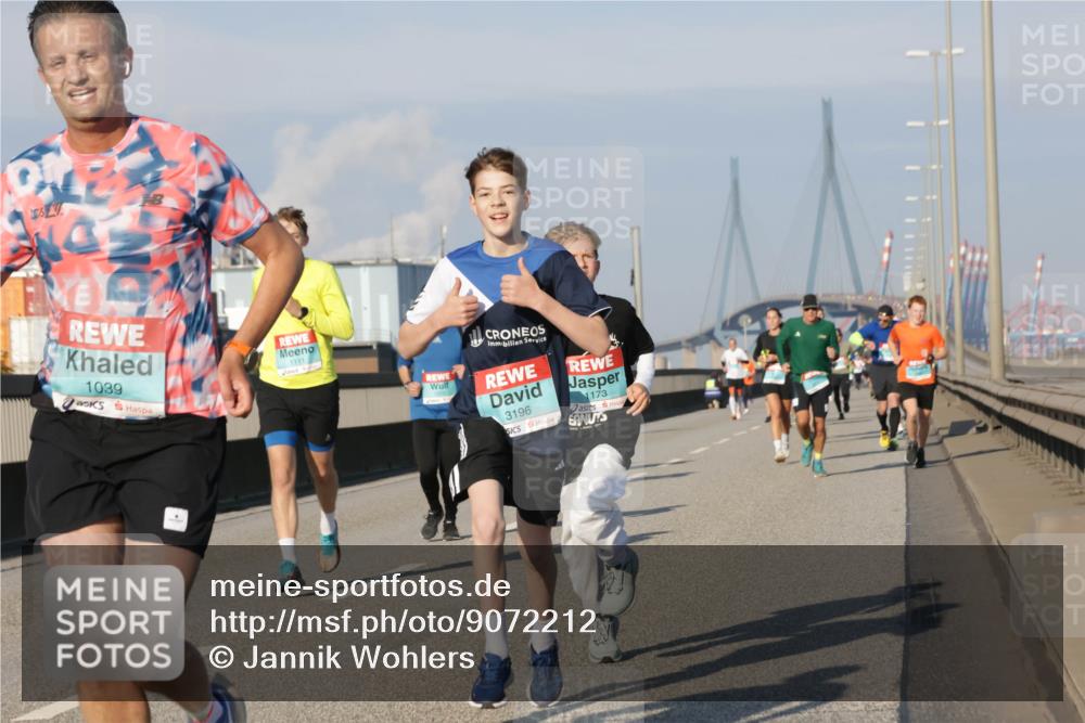 03.10.2025 - Köhlbrandbrückenlauf Jannik Wohlers http://msf.ph/oto/9072212 03.10.2025 09:50:01 Position 3 1039, 1111, 3196, 1173 meine-sportfotos.de